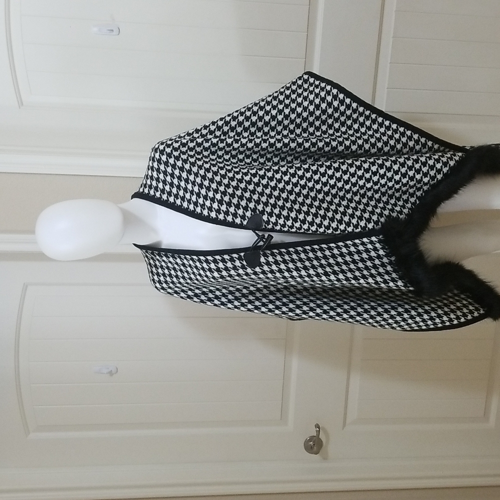 Steve Madden poncho